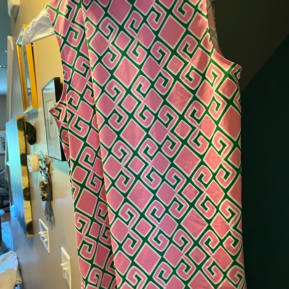 Crown and Ivy Garden Party sleeveless top - Picture 5 of 6